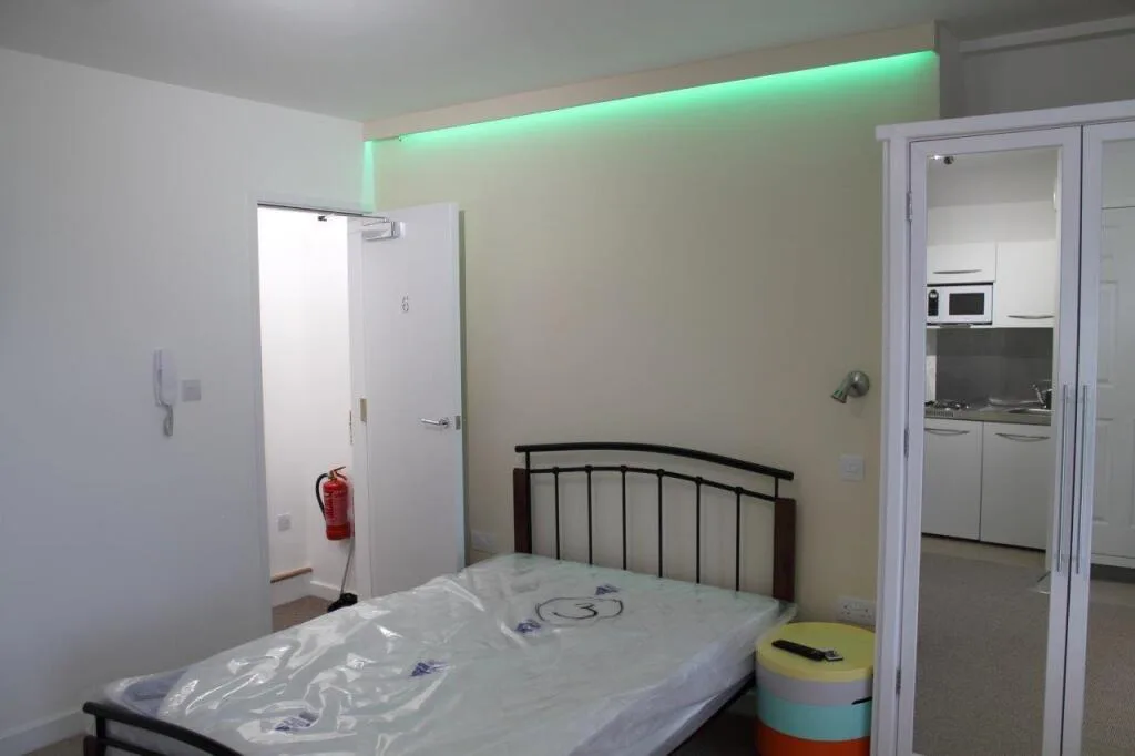 Studio flat for rent
