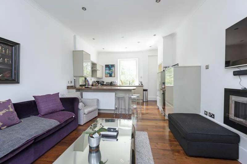 2 bedroom detached house for rent
