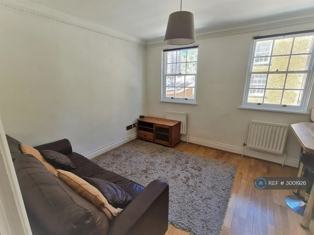 2 bedroom maisonette for rent
