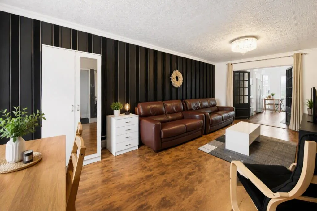 7 bedroom semi-detached house for rent