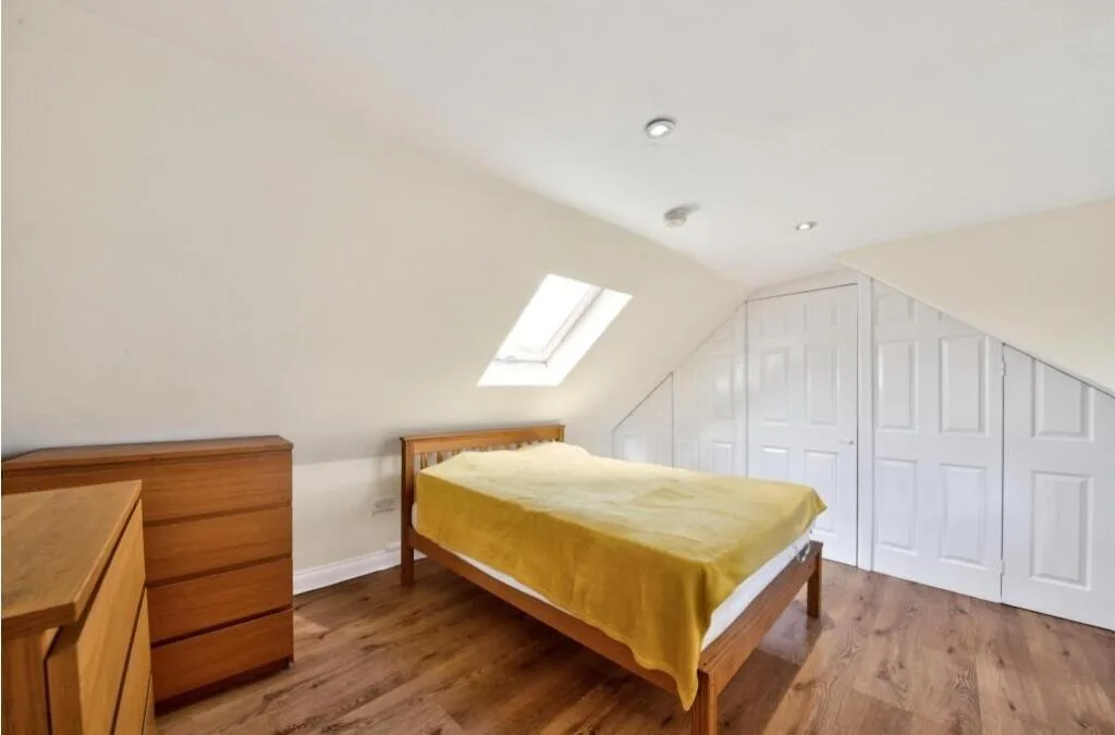 7 bedroom semi-detached house for rent