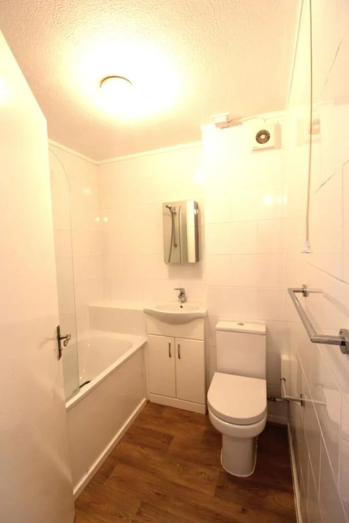 4 bedroom terraced house for rent