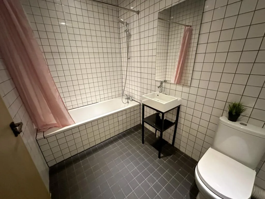 1 bedroom house for rent