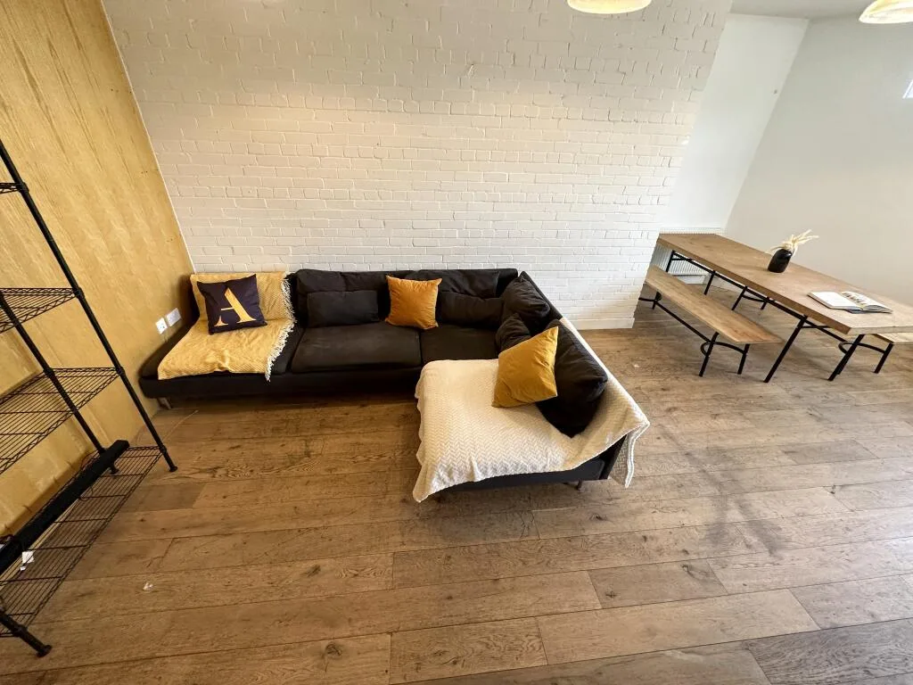 1 bedroom house for rent