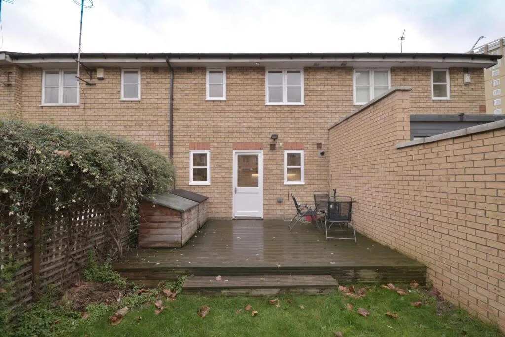 2 bedroom terraced house for rent