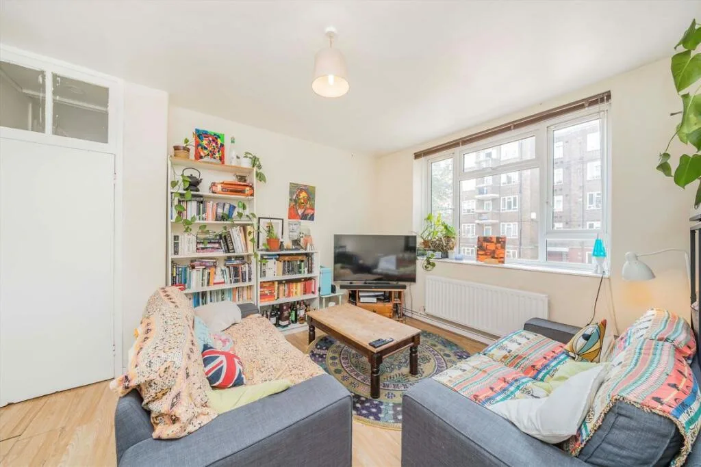 3 bedroom flat for rent