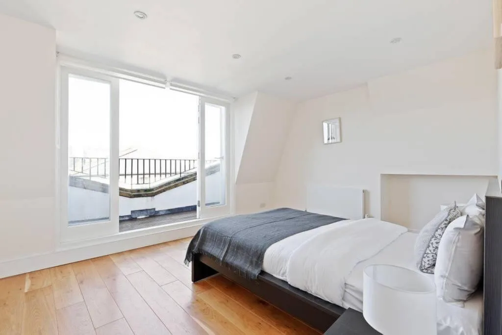 4 bedroom maisonette for rent