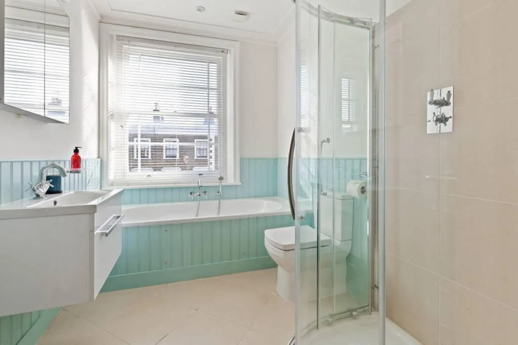 4 bedroom maisonette for rent