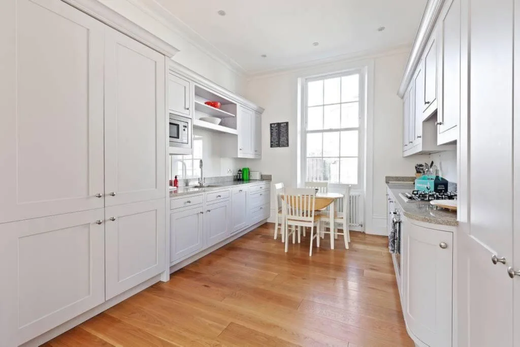 4 bedroom maisonette for rent