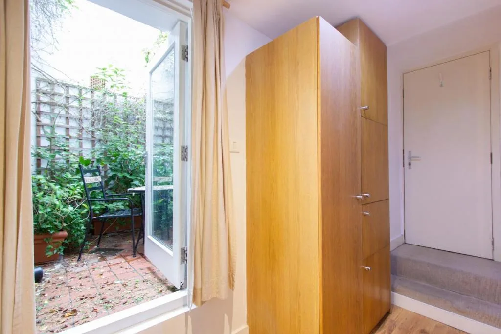 Studio flat for rent