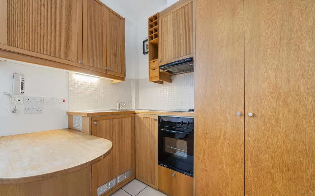 Studio flat for rent