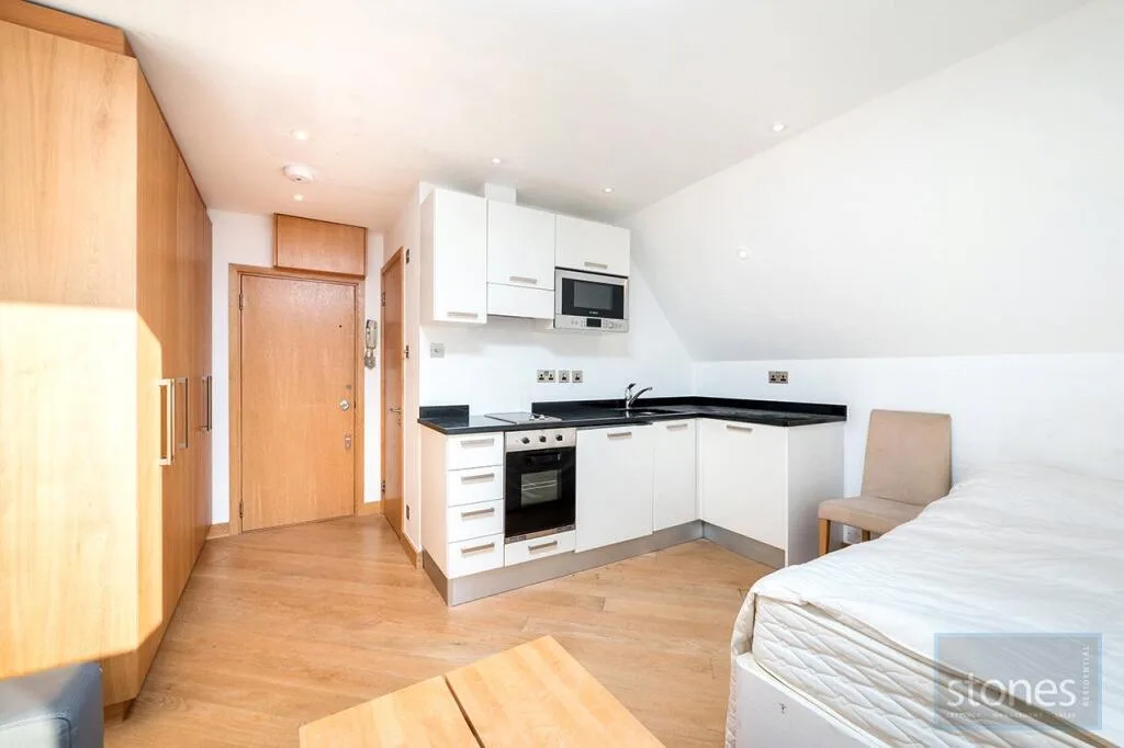 Studio apartment for rent