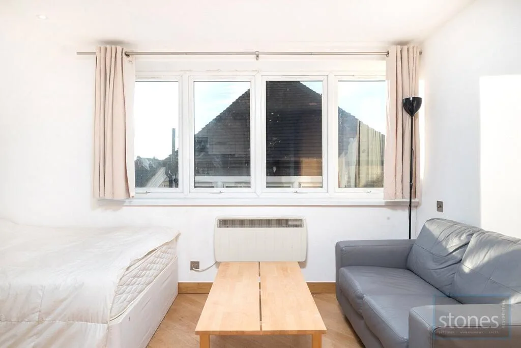 Studio apartment for rent