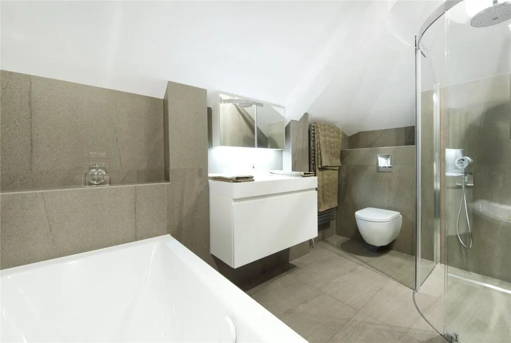 4 bedroom apartment for rent