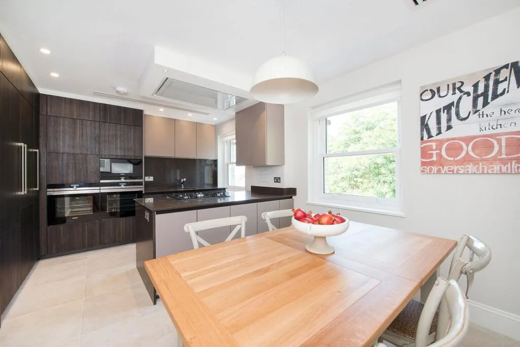 4 bedroom apartment for rent