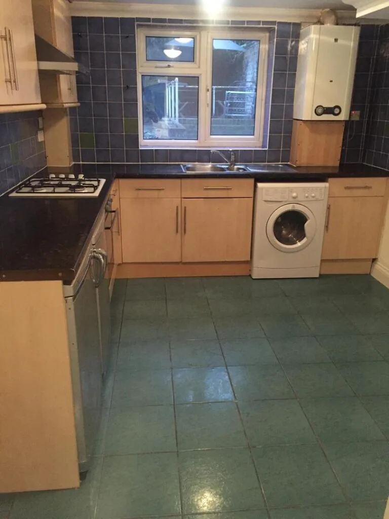 2 bedroom house for rent