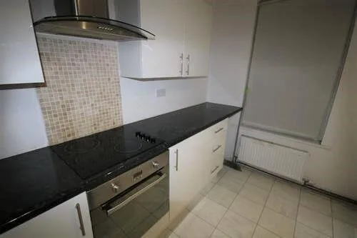 3 bedroom flat for rent
