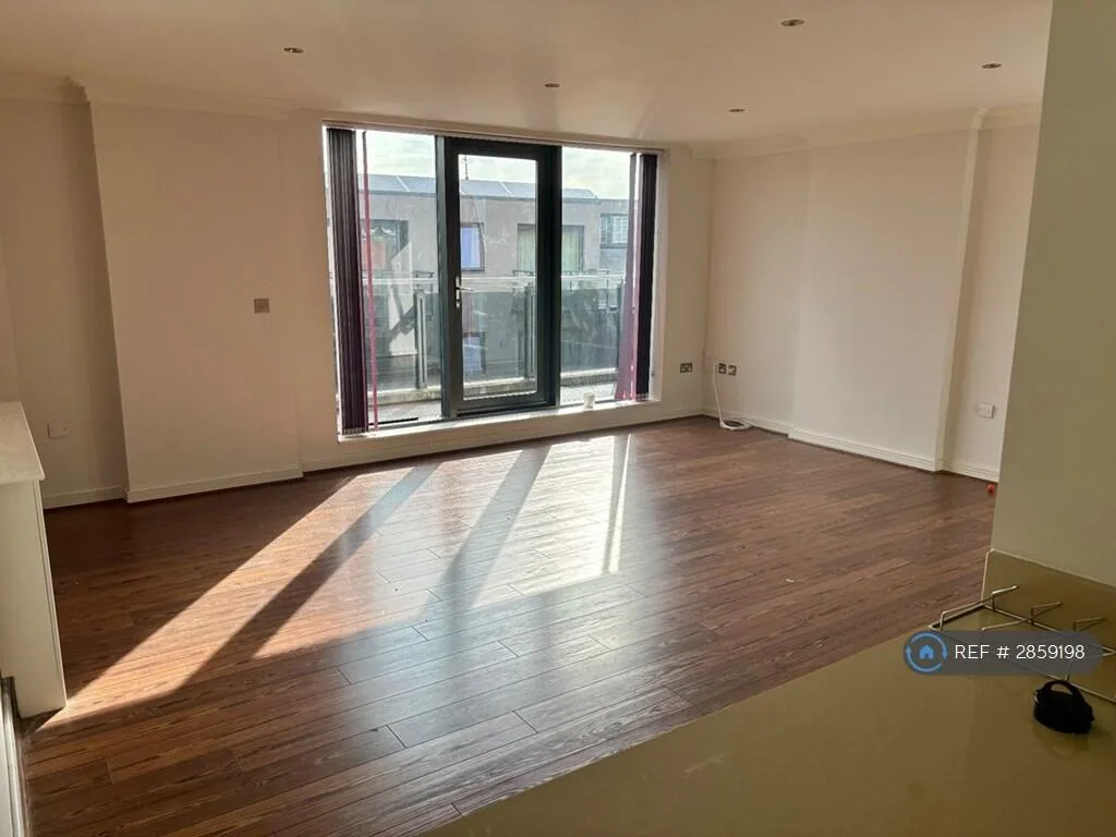 2 bedroom penthouse for rent