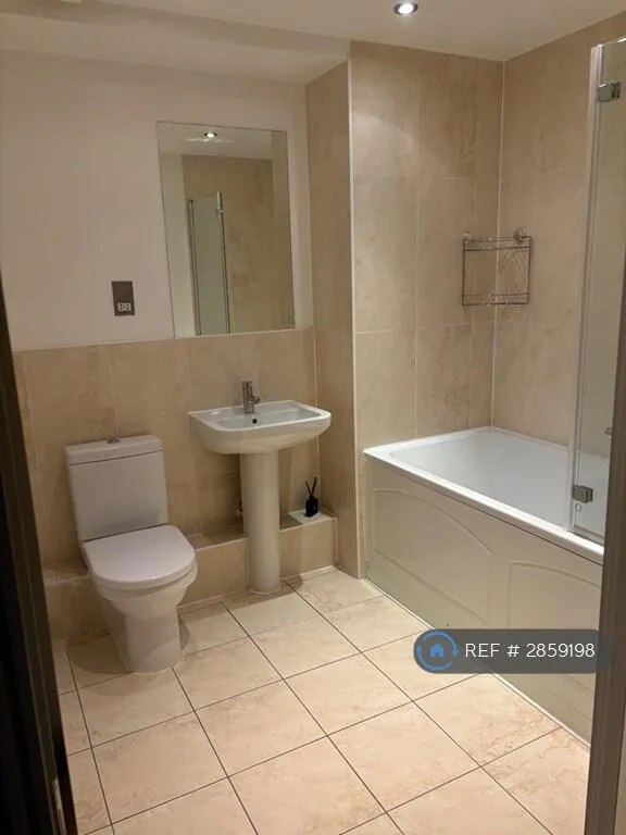 2 bedroom penthouse for rent