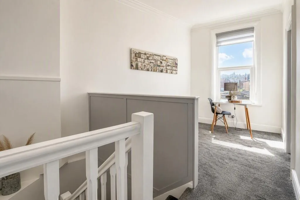 2 bedroom maisonette for rent