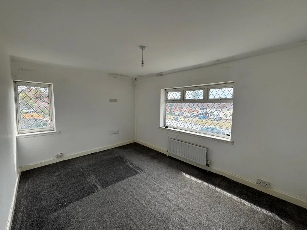 3 bedroom end of terrace house for rent