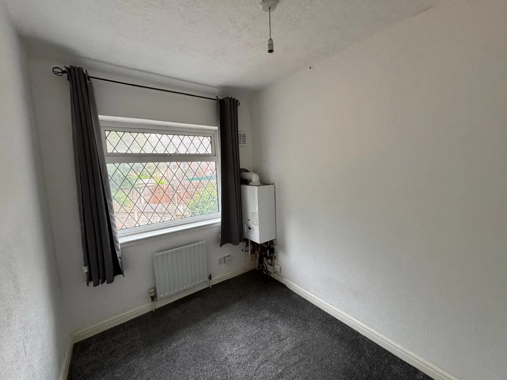 3 bedroom end of terrace house for rent