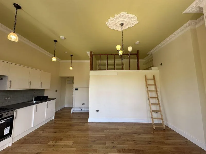 Studio flat for rent