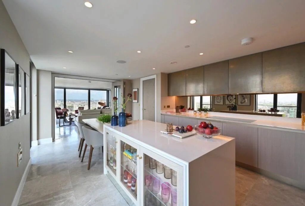 4 bedroom flat for rent