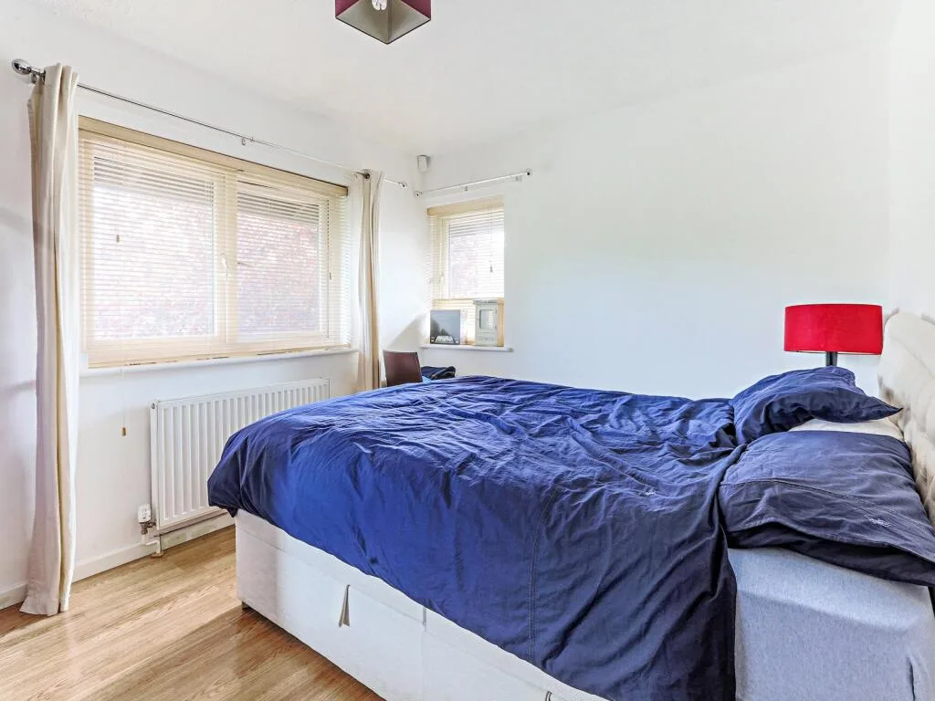 2 bedroom semi-detached house for rent