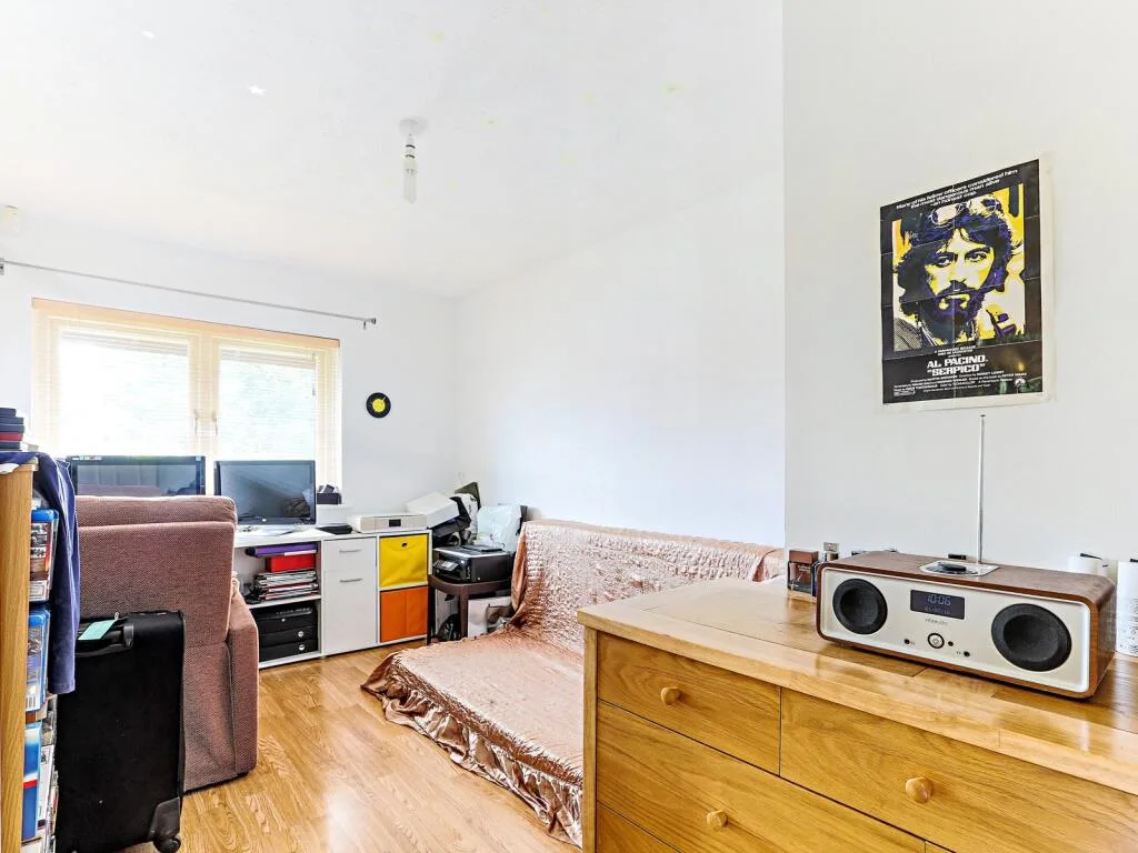 2 bedroom semi-detached house for rent