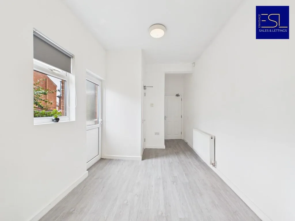 1 bedroom end of terrace house for rent