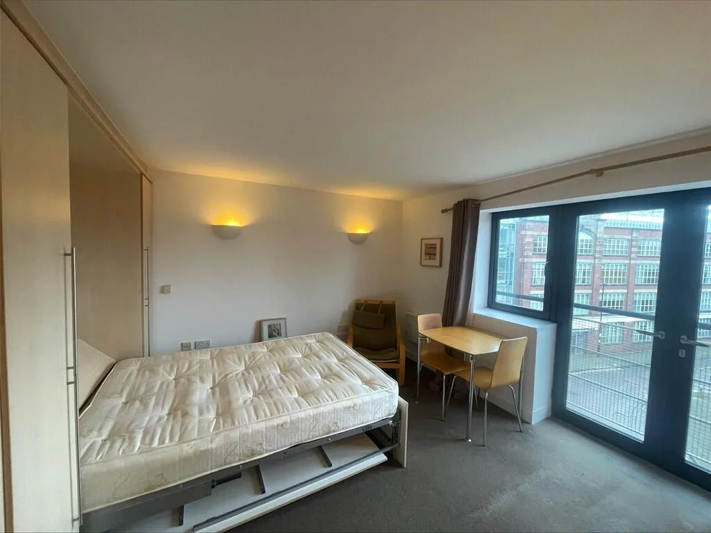Studio apartment for rent