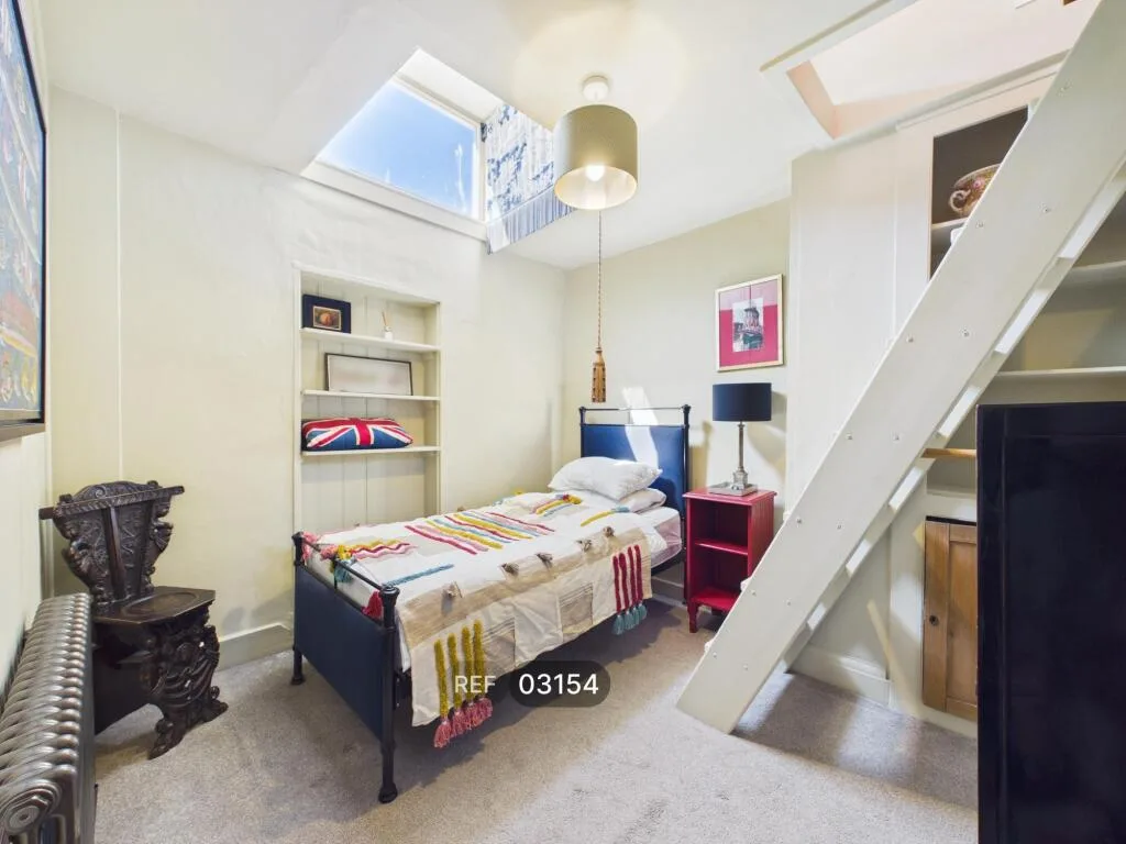 4 bedroom terraced house for rent