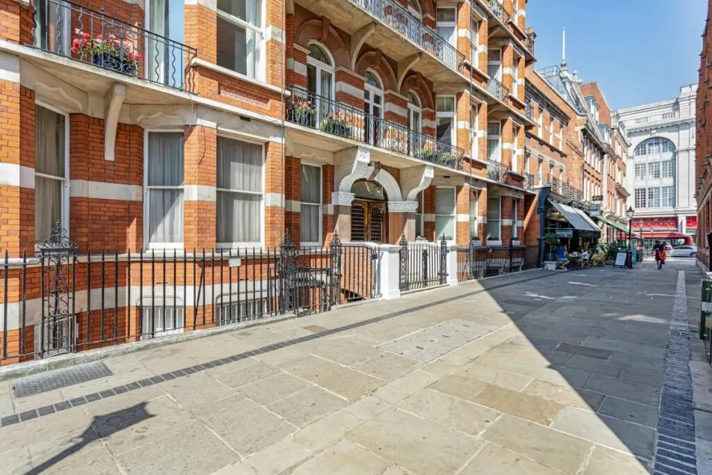 2 bedroom flat for rent