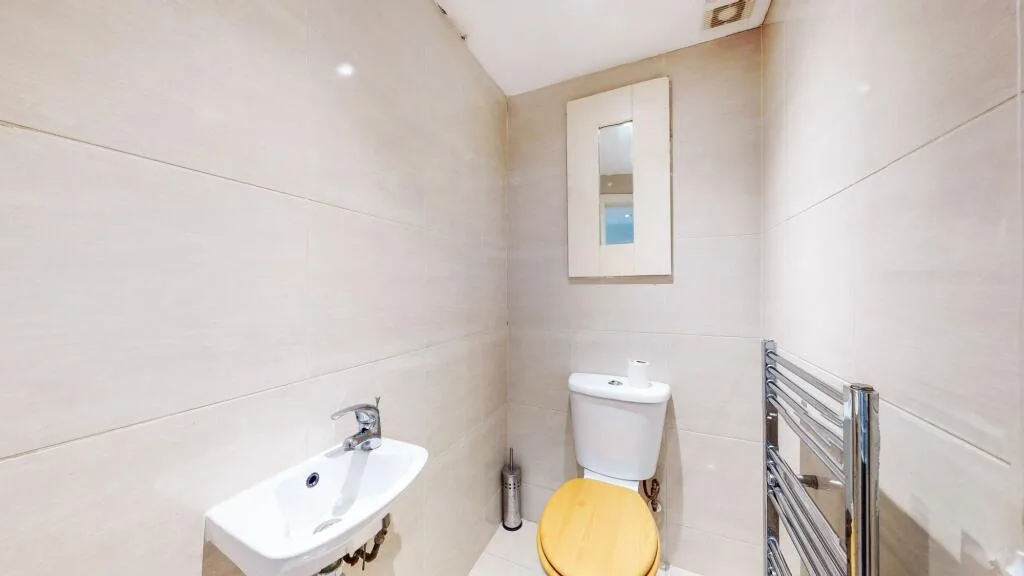 Studio flat for rent