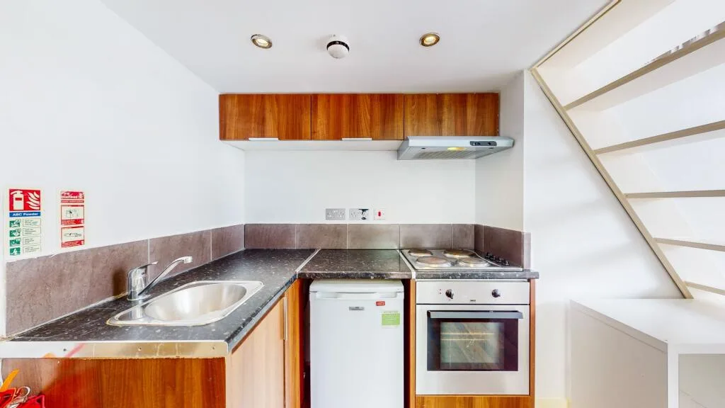 Studio flat for rent