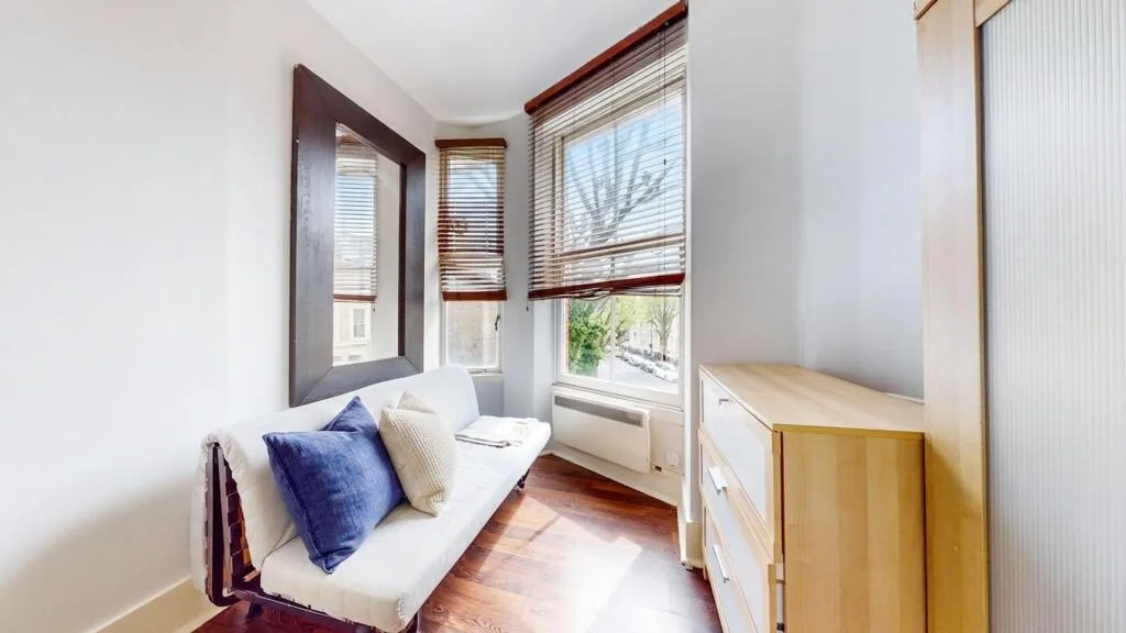 Studio flat for rent