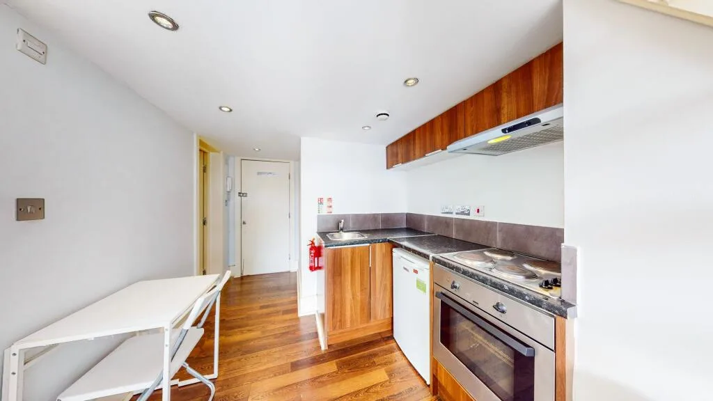Studio flat for rent