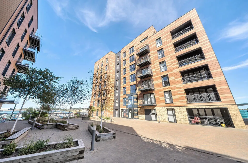 2 bedroom flat for rent
