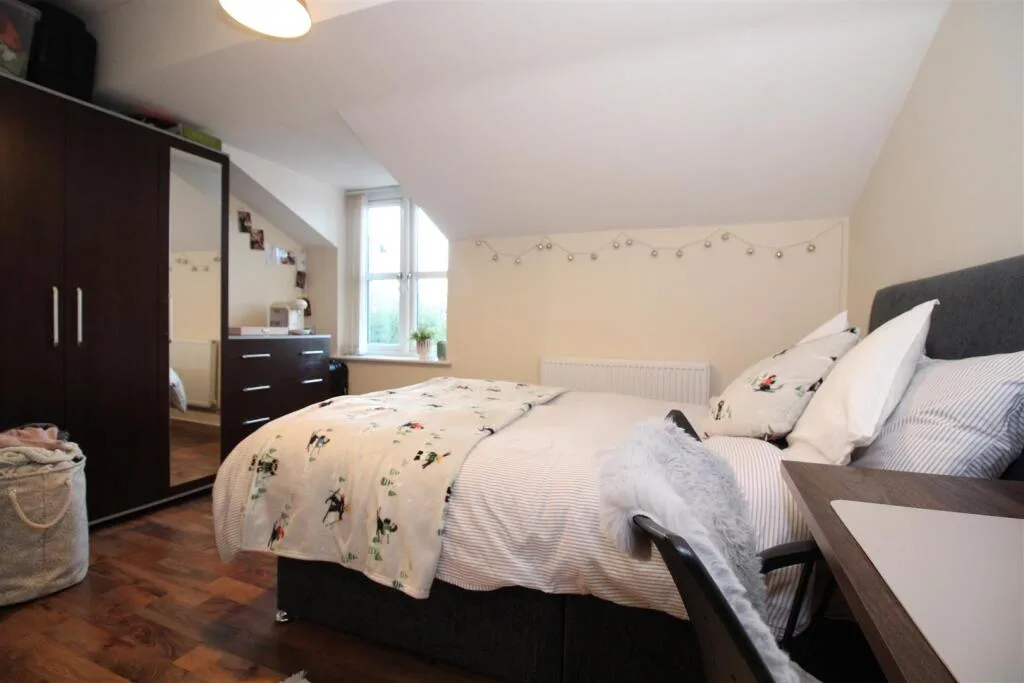 4 bedroom terraced house for rent