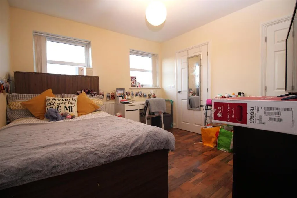 4 bedroom terraced house for rent