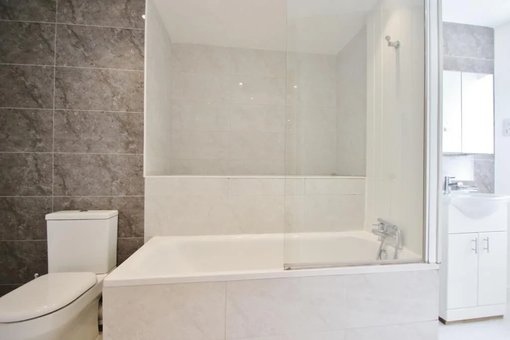 2 bedroom duplex for rent