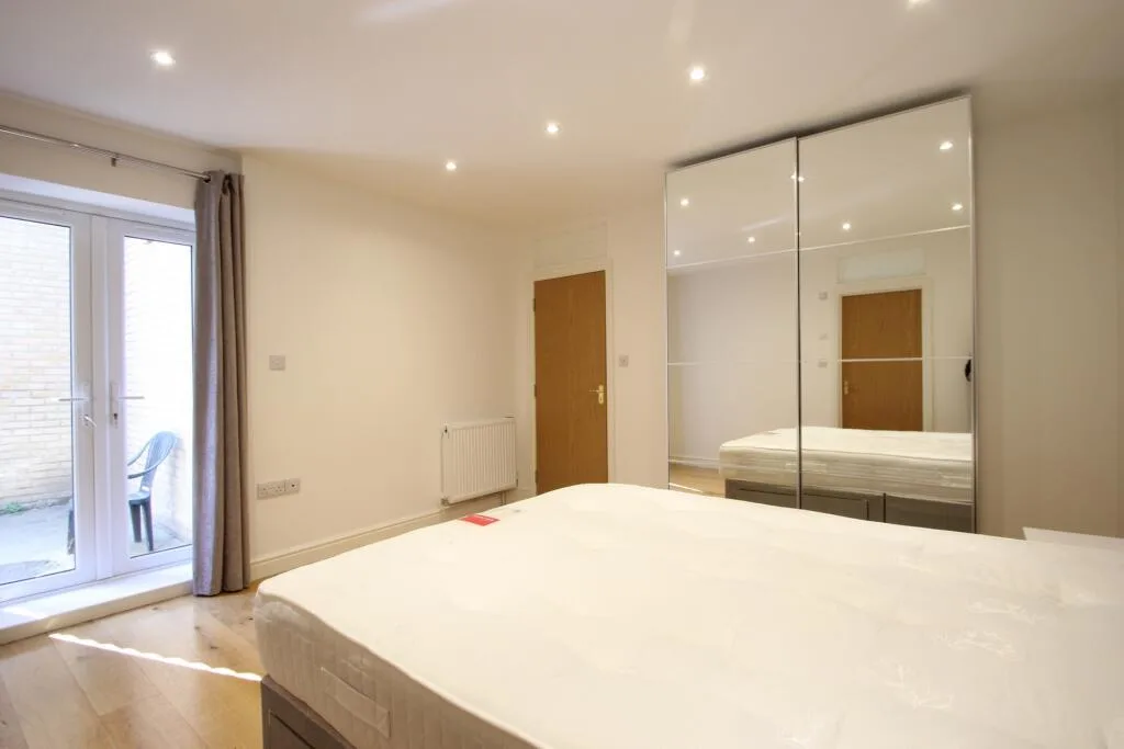 2 bedroom duplex for rent