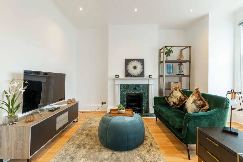 3 bedroom flat for rent
