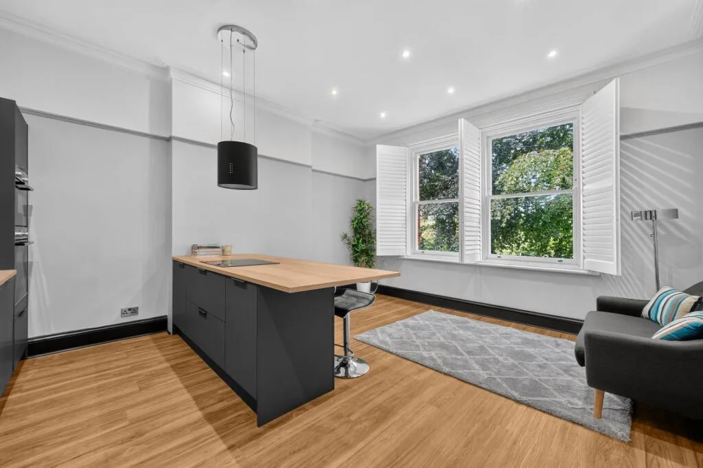2 bedroom flat for rent