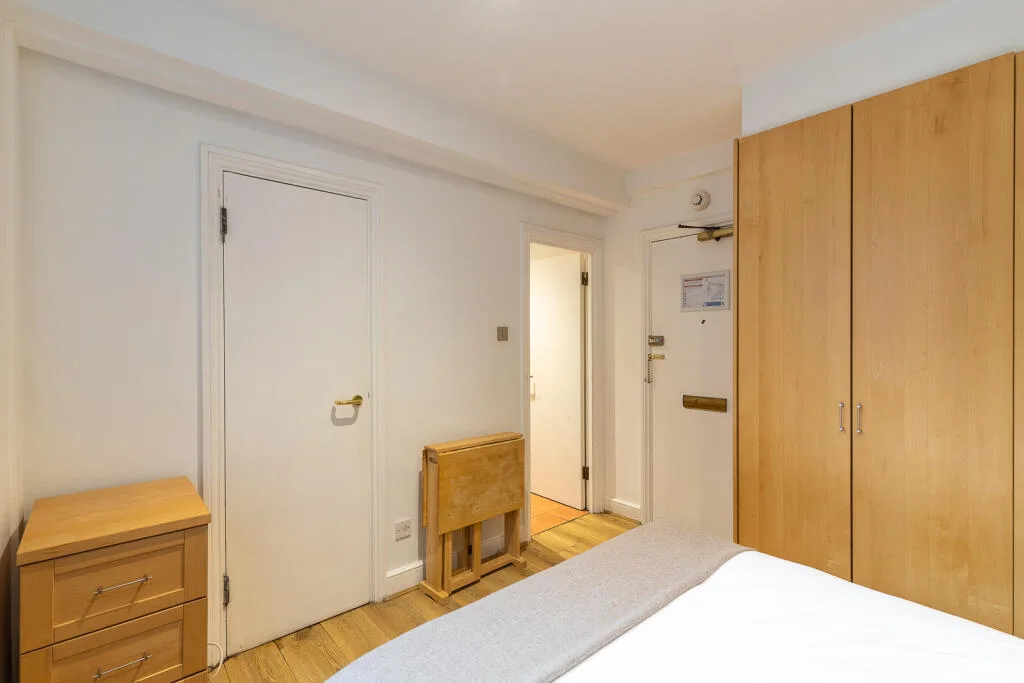 Studio flat for rent
