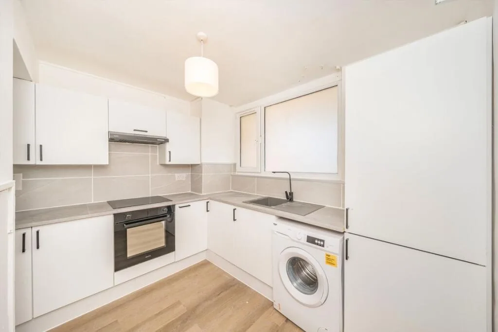 3 bedroom flat for rent