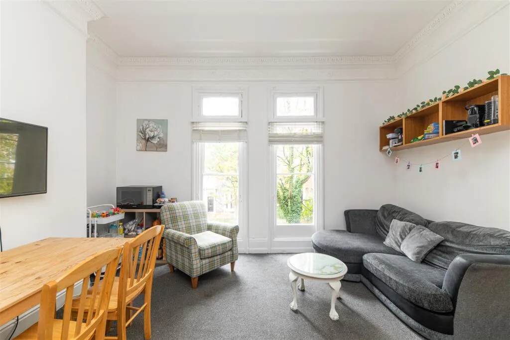 4 bedroom flat for rent