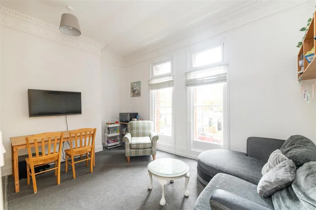 4 bedroom flat for rent