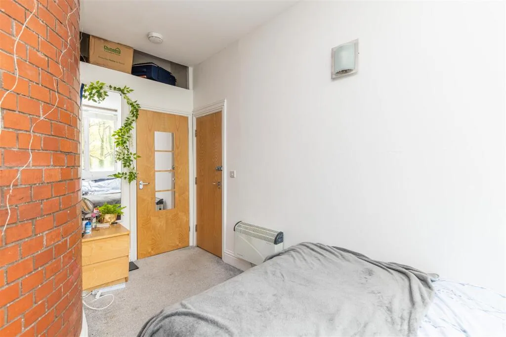 4 bedroom flat for rent